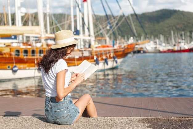 10 Best Cruise Tips for Beginners - A Complete Guide