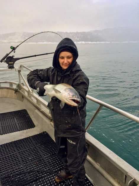 10 Essential Deep Sea Fishing Tips for Beginners
