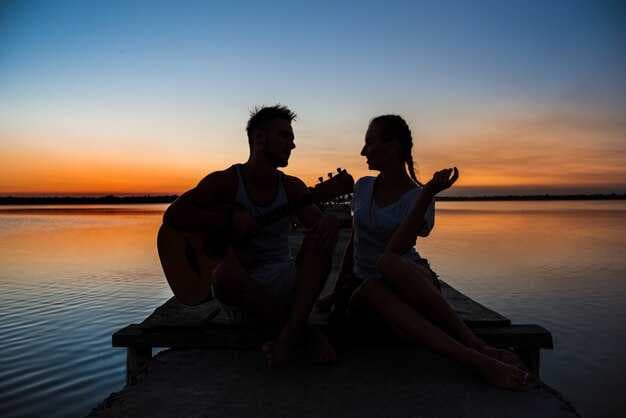 7 Tips for Planning a Romantic Date Night on a Boat