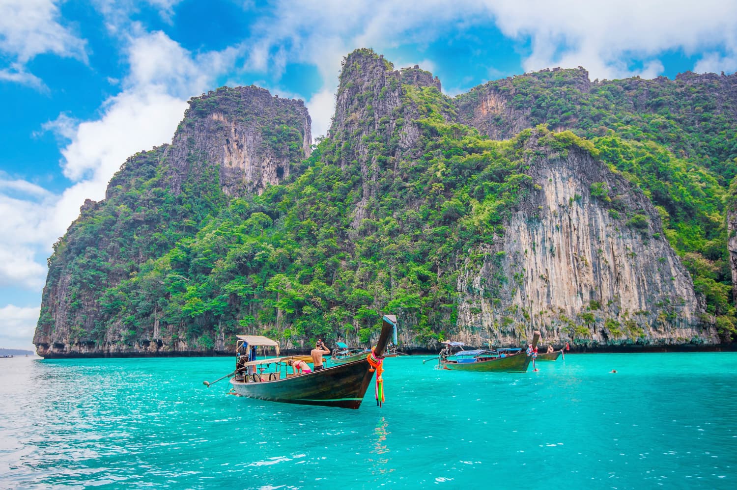 Exploring the Splendor of Phuket's Premier Yachting Destinations