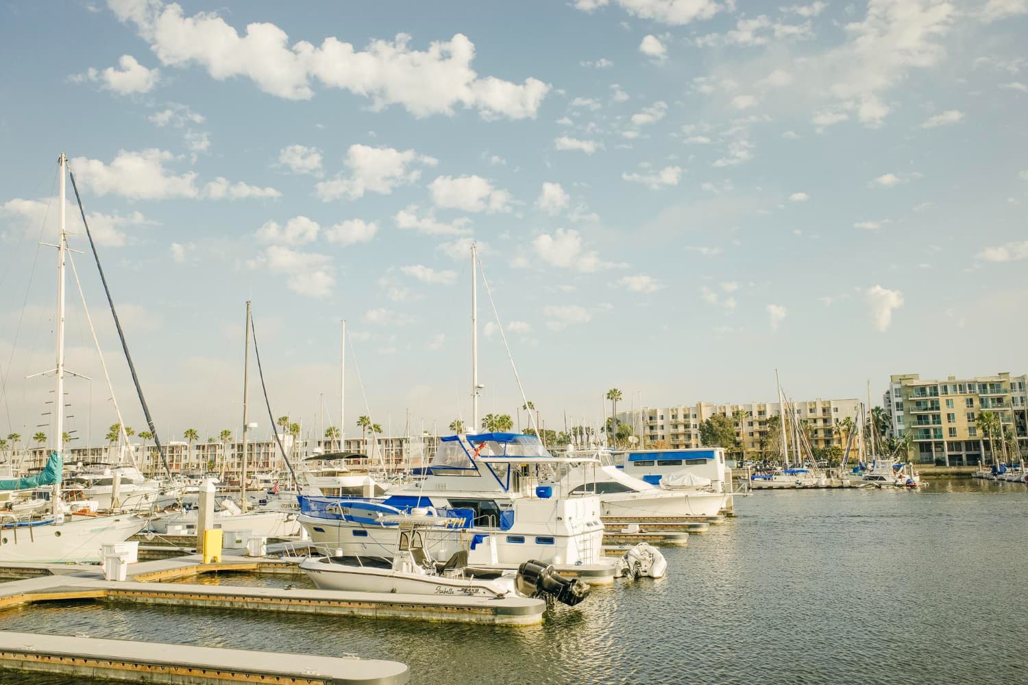 Best Boating Spots Near Los Angeles: Where Angelenos Love to Sail