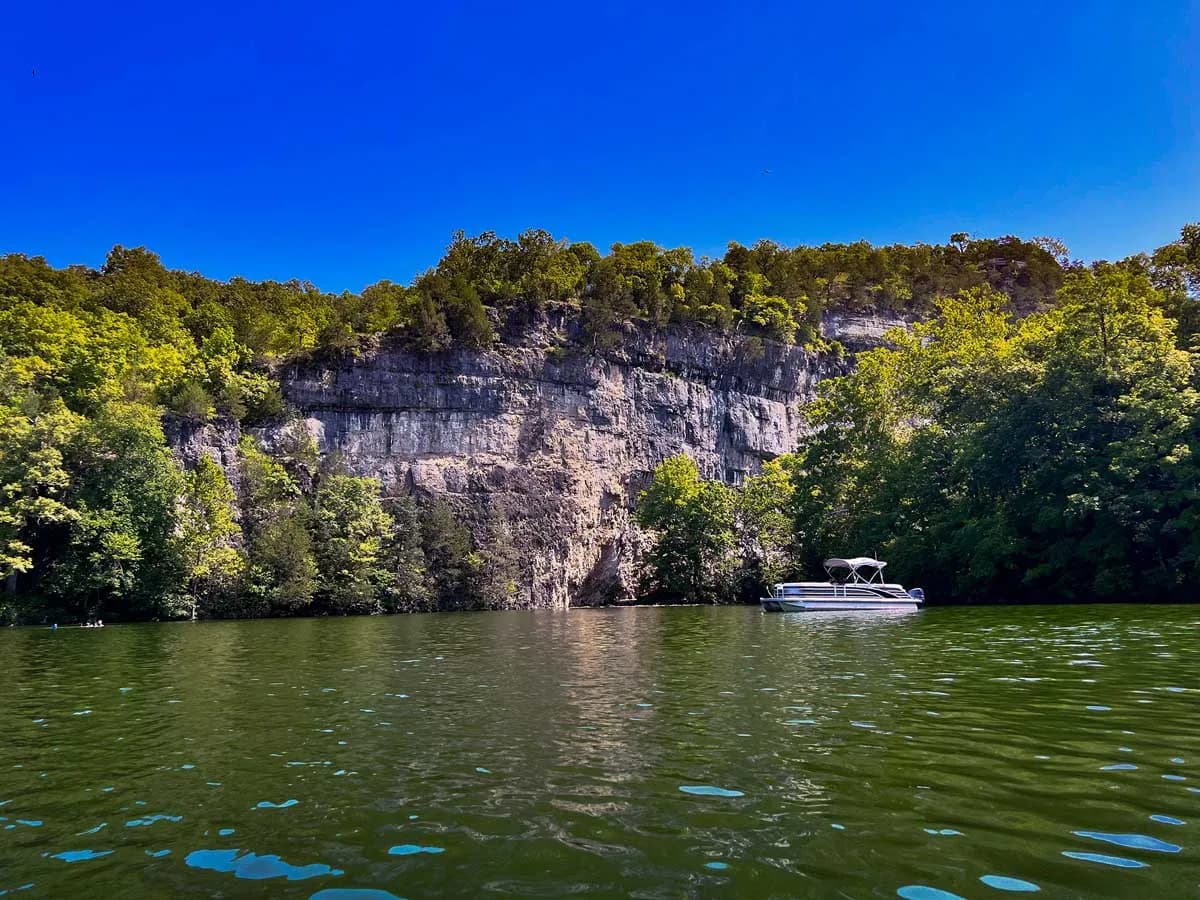 Top Experiences at Lake of the Ozarks, Missouri in November