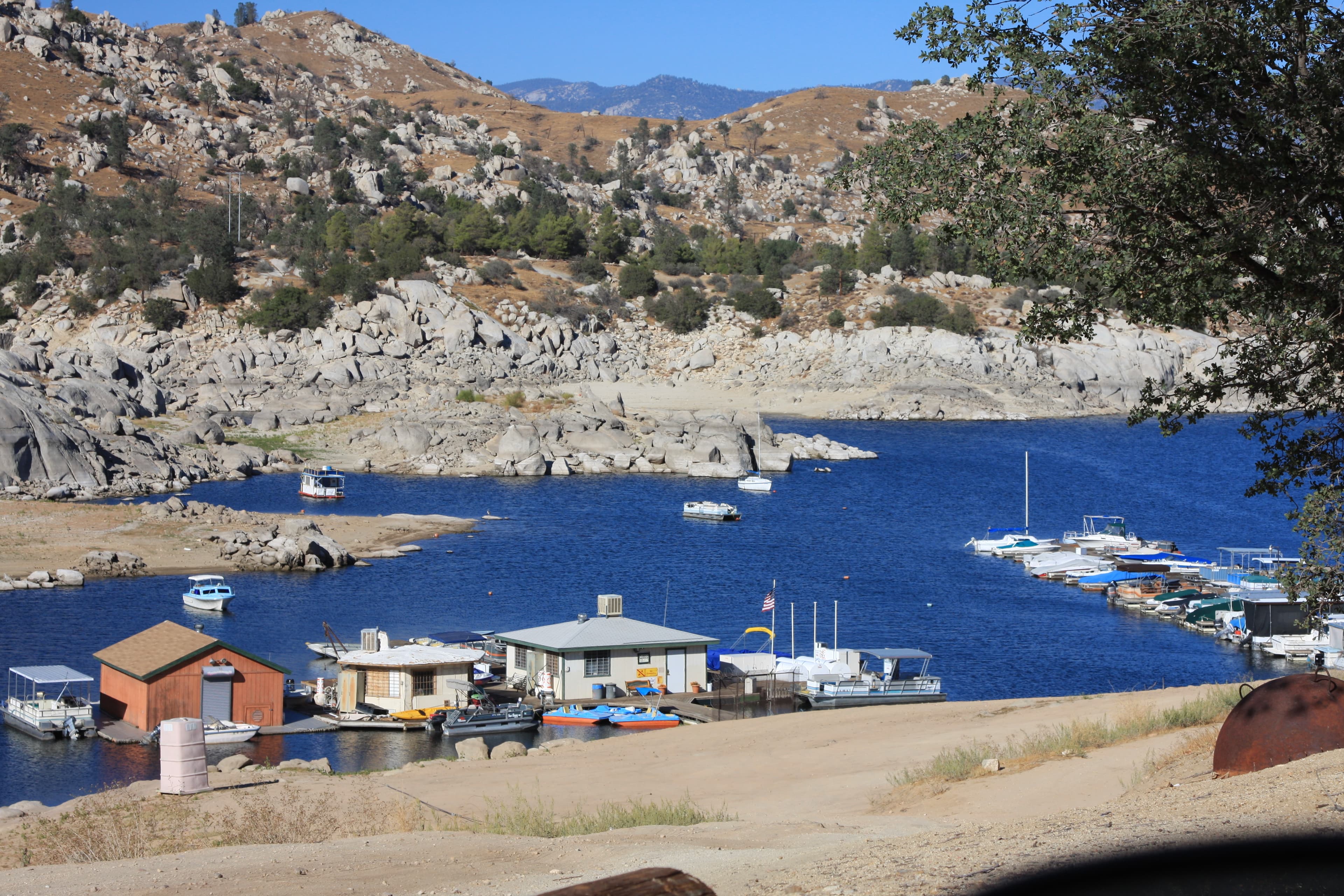 Развлечения на озере Изабелла: Лучшие развлечения и впечатления в Калифорнии