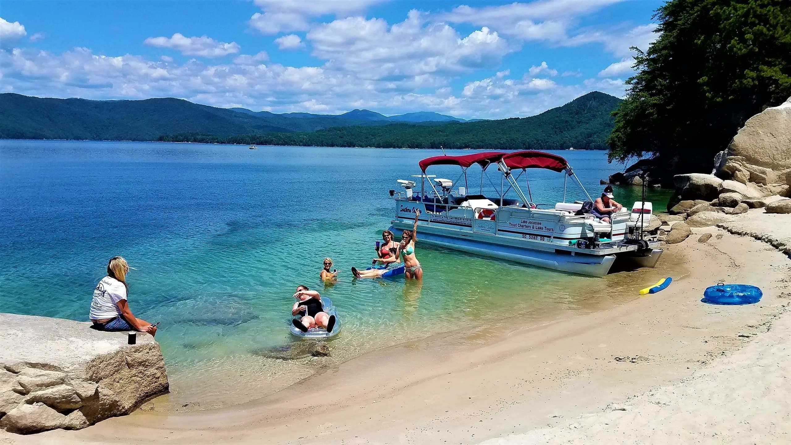 Top Activities to Enjoy at Lake Jocassee, South Carolina
