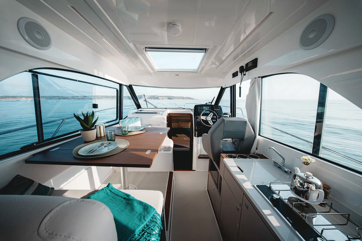 Cabin Cruiser