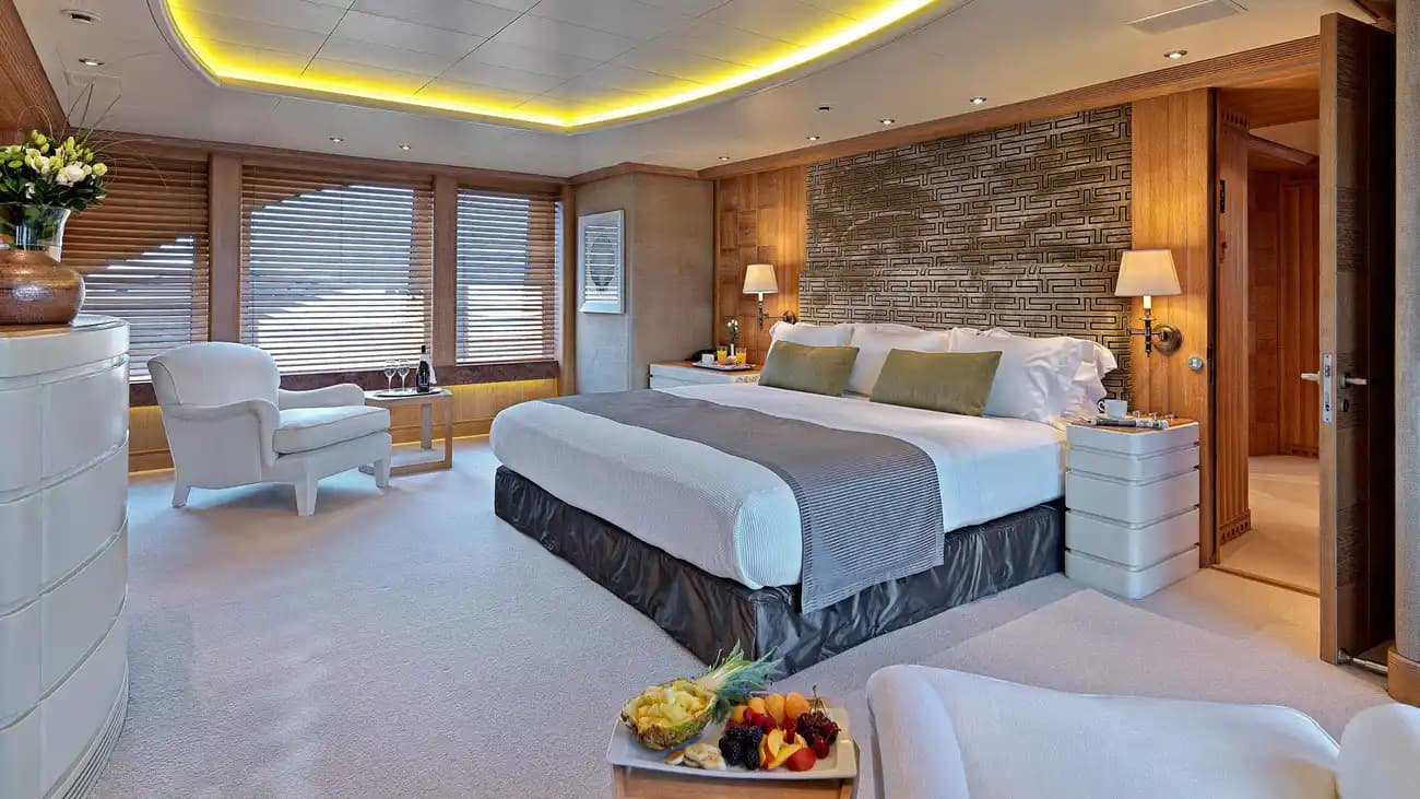 Experience Luxe Escapes on the Aegean Sea