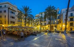 Majorca's Tourism Decline Sparks Worry Among Restaurateurs