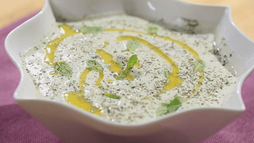 Delightful Cacık: A Yogurt and Cucumber Treat