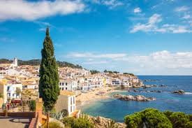 Spain Faces Lower Tourism Growth as Visitor Spending Declines
