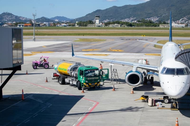 U.S. Airlines Cut September 2026 Fuel Consumption by Nearly 10%, Fuel Price Rises Slightly