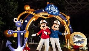 Disney-Inspired Magical Adventure Lights Up Changi and Jewel