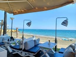 British and Israeli Visitors Fuel Cyprus’ Record €582m August Tourism Revenue