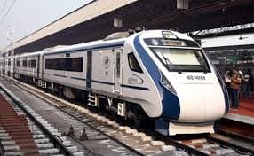 IRCTC Introduces Branded Catering Trials on Select Vande Bharat and Amrit Bharat Trains
