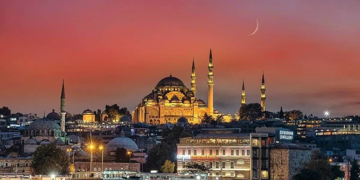 Exploring Istanbul’s Unmatched Heritage and Vibrant Attractions