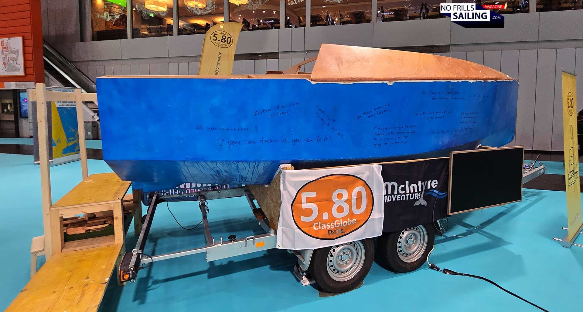 Mini 580 ALMA — plywood racing hull revealed