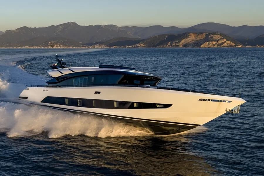 AB 95: High-Speed Comfort from AB Yachts