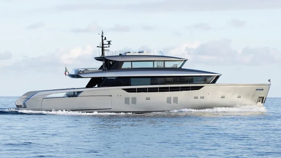 Sanlorenzo SX120: New Standards for Crossover Yachts