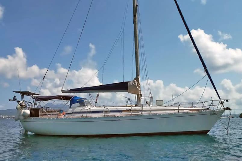 Bénéteau Idylle 44: Enduring Bluewater Comfort