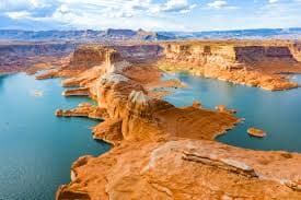 Guide to Arizona's Best Lakes and Boating Spots