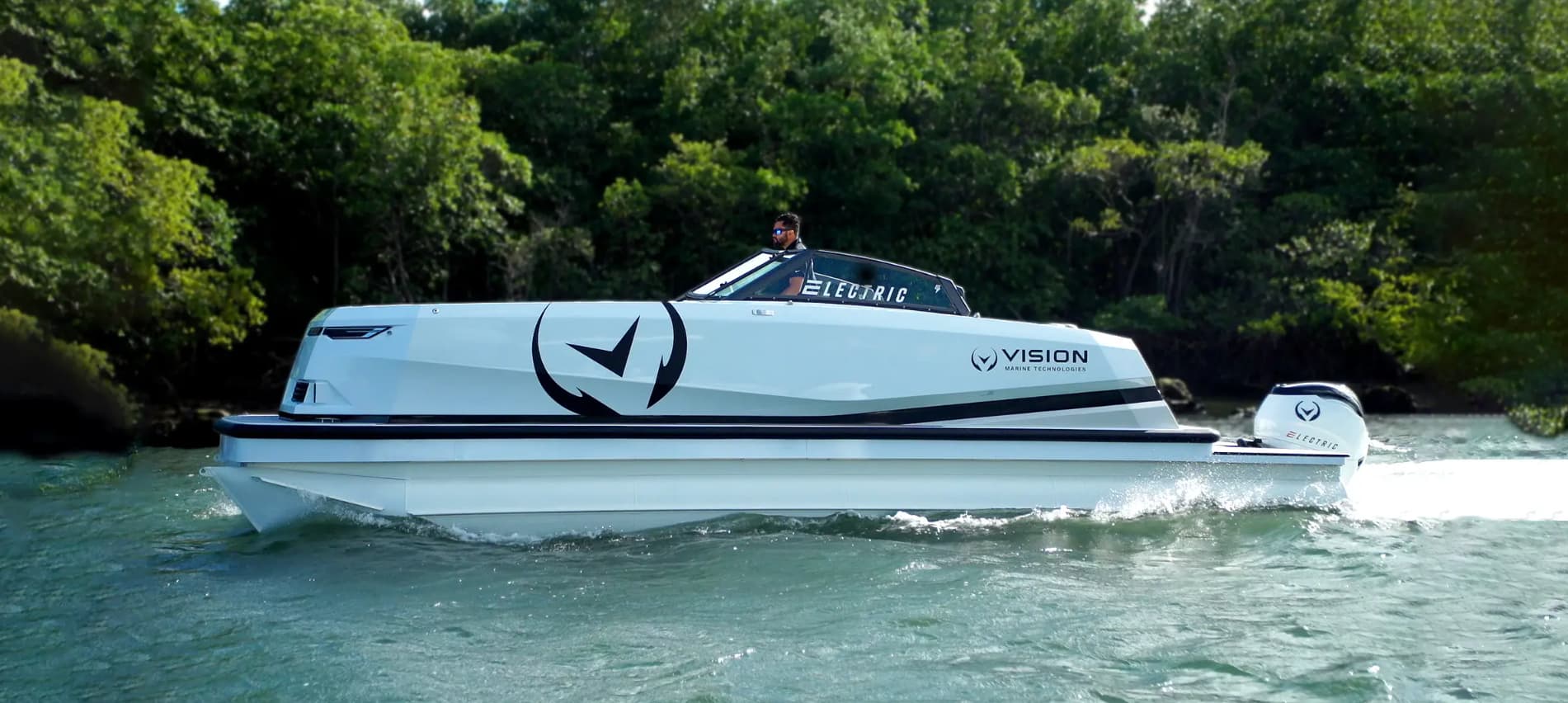 Vision Marine’s Specter: Electric Tritoon for Rental Fleets