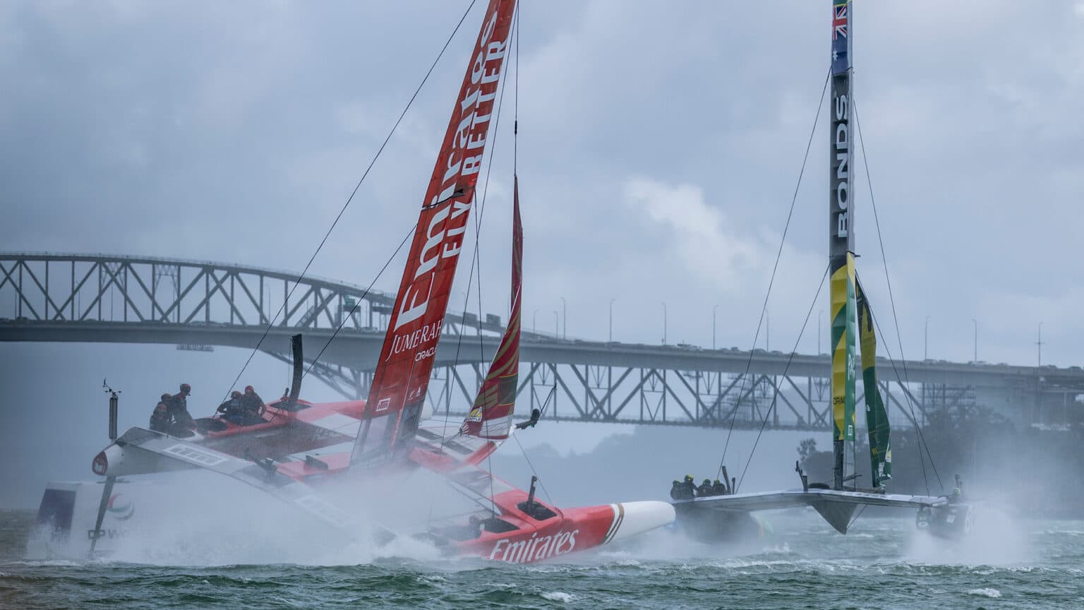 Tom Slingsby's Australia Wins; Sinclair and Audinet Injured