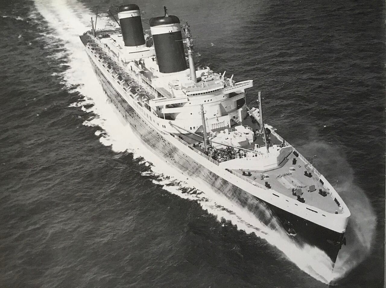 SS United States: Reef Plan vs. Preservation