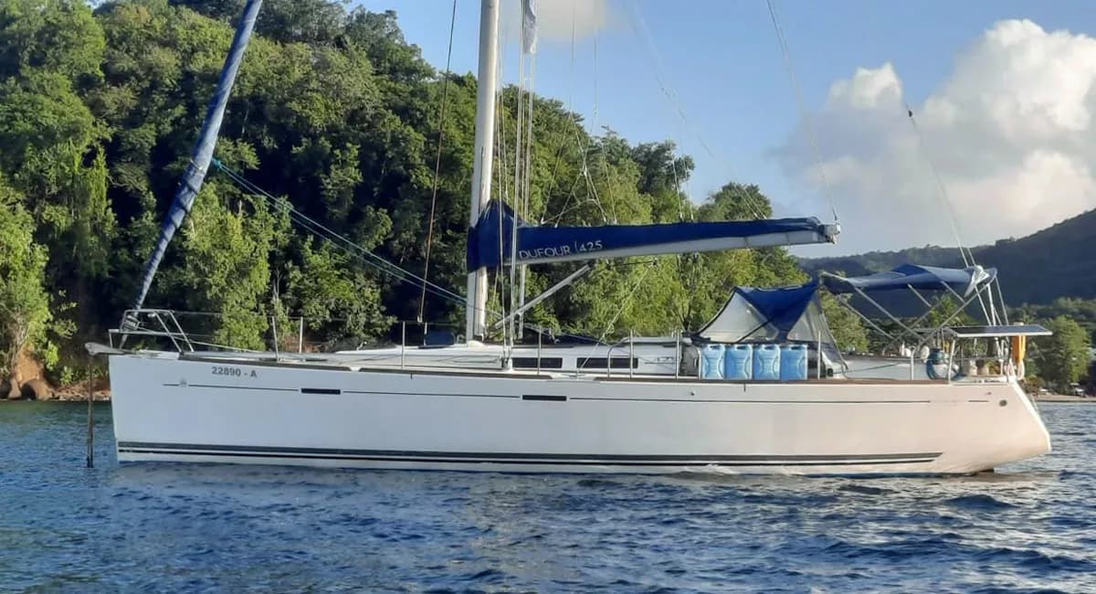 Dufour 425 Grand Large: Specs, Handling & Use