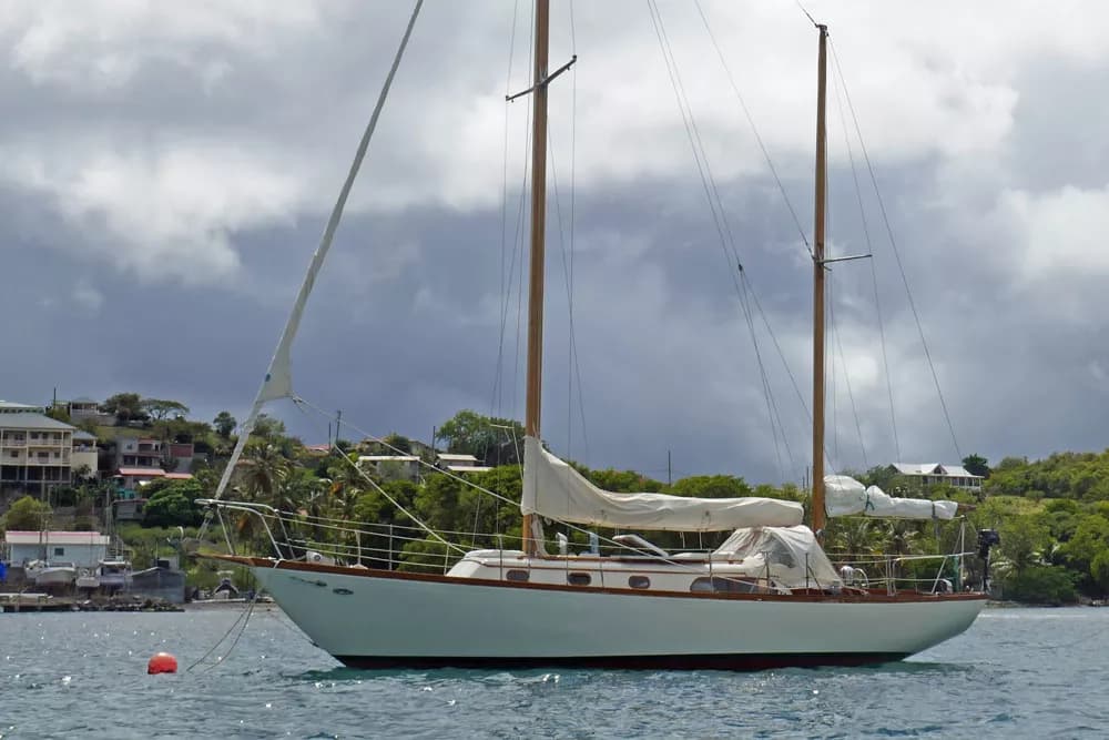 Luders 36: Specs, Performance & Cruising
