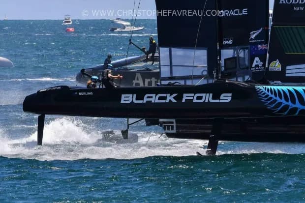 SailGP: Black Foils, Los Gallos and Repairs