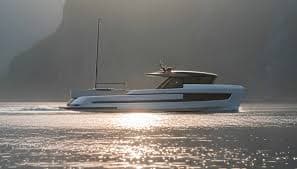 Extra X70 Shadow: Oversized Chase Boat for Yachts