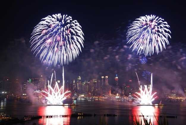 10 Best Cities to Watch Fourth of July Fireworks by Boat - Top Harbor Destinations for Boaters