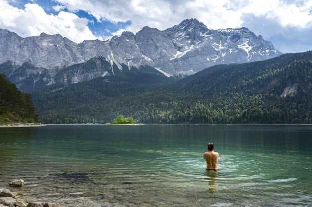 7 Must-See Lakes Near Banff National Park - A Scenic Travel Guide