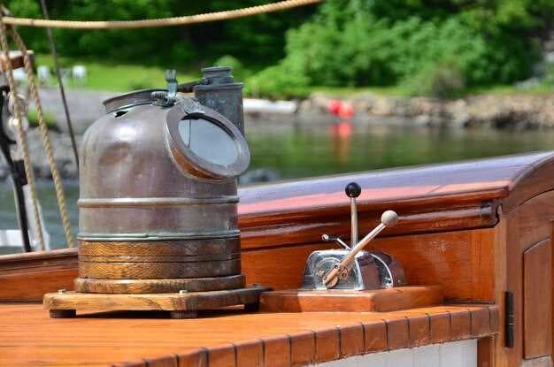 Aberdeen Daytime Small Western-Style Yacht - Includes Fishing Tools and Drinks