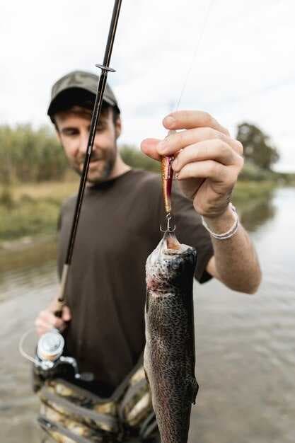 Bass Fishing - Largemouth Bass Tips, Gear & Techniques to Catch More