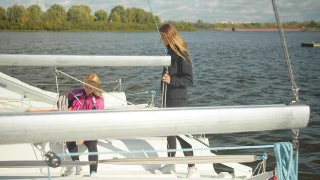Benefits of a Boating Safety Course for Lifelong Boaters
