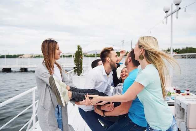 Boat Passenger Etiquette - Essential Tips for Polite, Safe, and Enjoyable Boating