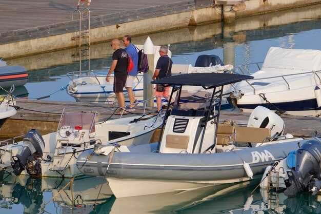 Boating in Newport Beach CA - Your Ultimate Guide to Everything You Need to Know