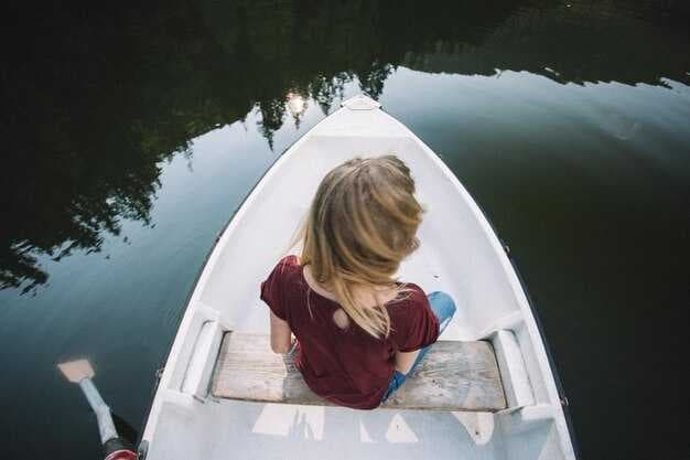 How to Start a Boat - A Beginner's Guide to Safe, Easy Boating