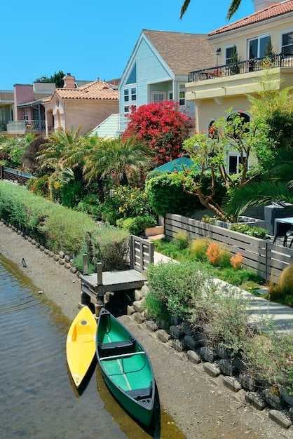 Lake Wylie House Rentals with Kayaks - Waterfront Getaway