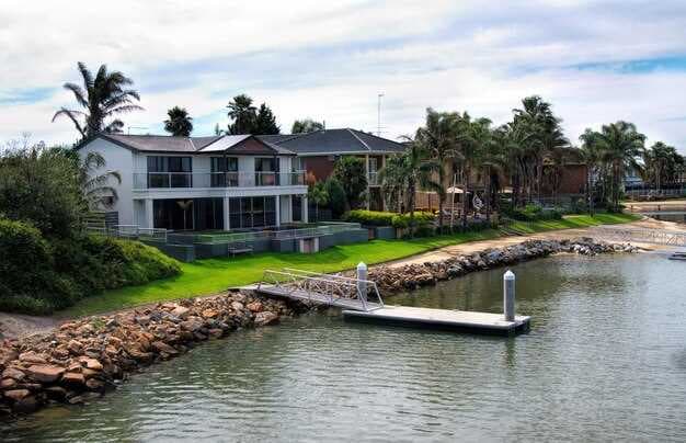 Renting Waterfront Homes in Berkeley - Your Guide to Prime Waterfront Living