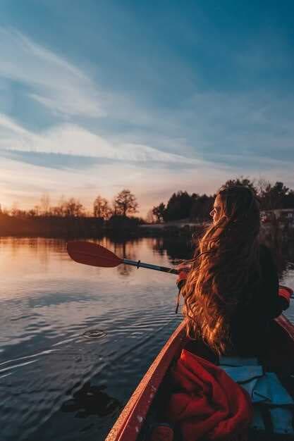 Self-Drive and Skippered Day Boat Hire on the River Thames | Book Now