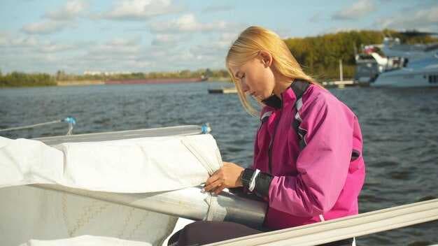 Speed Boat Basics - Your Quick Guide to Thrilling and Safe Rides