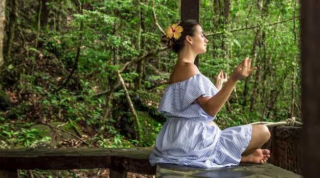 Thailand Travel Like a Yogi - The Insider's Guide to Mindful Travel