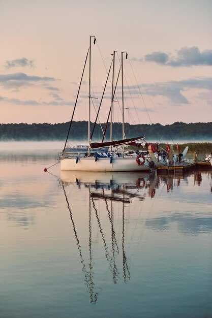 The Best Sailboat Rentals in Connecticut - Explore the Coastline and Navigate in Style