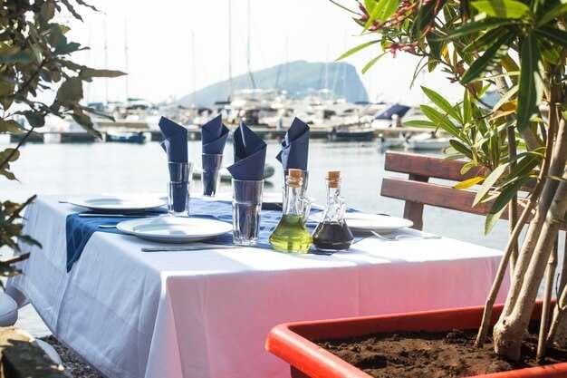 Top 12 Dock and Dine Restaurants in South Florida - Waterfront Dining