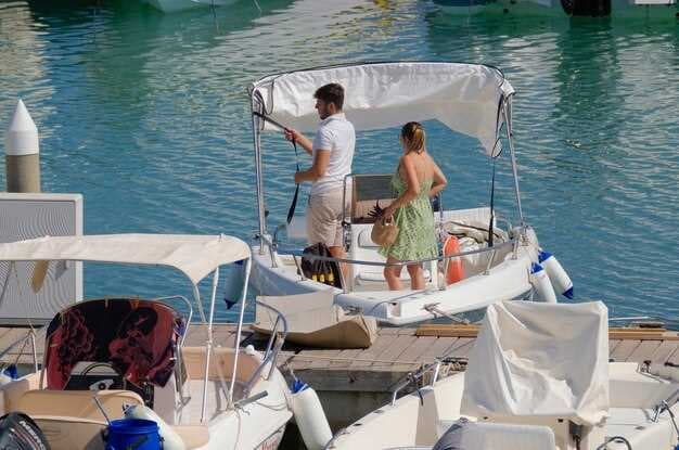 Top Miami Fishing Boat Rentals - Experience the Best Fishing Adventures on the Water