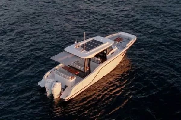 Discover the Versatile Wayfinder 38 for Your Next Sail