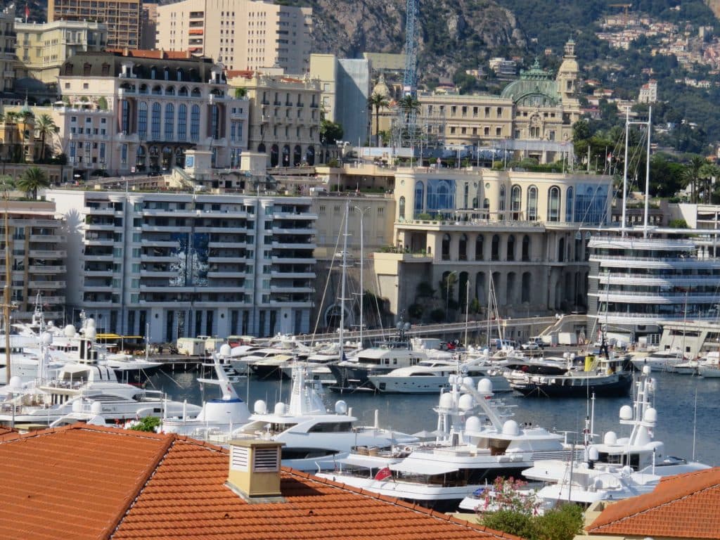 Florida: Premier Hub for Luxury Yacht Investments