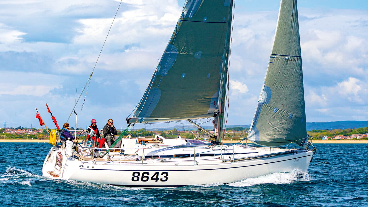 Navigating High Winds: Should You Set Sail in Force 8 Conditions?