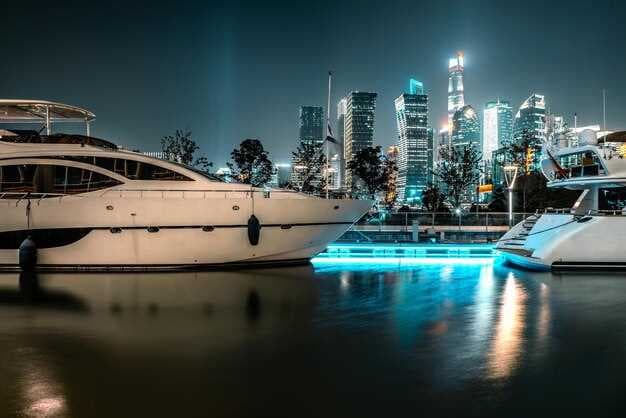 Best Yacht Rental in Dubai Marina | Luxury Yacht Charter Dubai